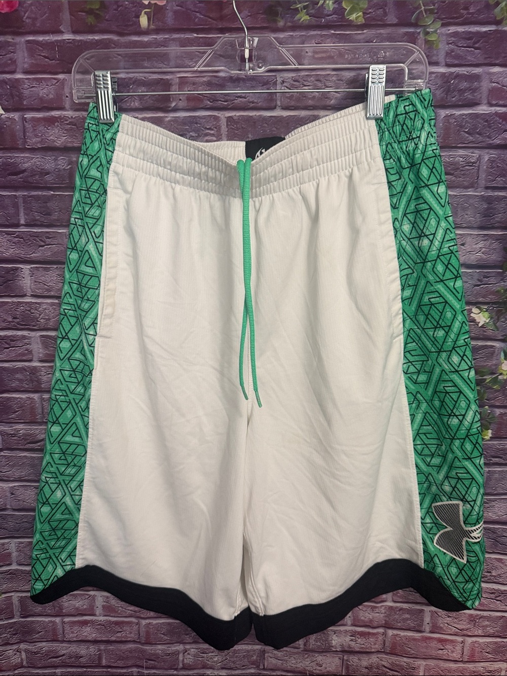 Under Armour White Athletic Shorts with Green Patterned Side Panels large men’s
